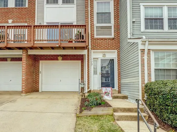11707 Tumbrel Ct #3, Fairfax, VA 22030