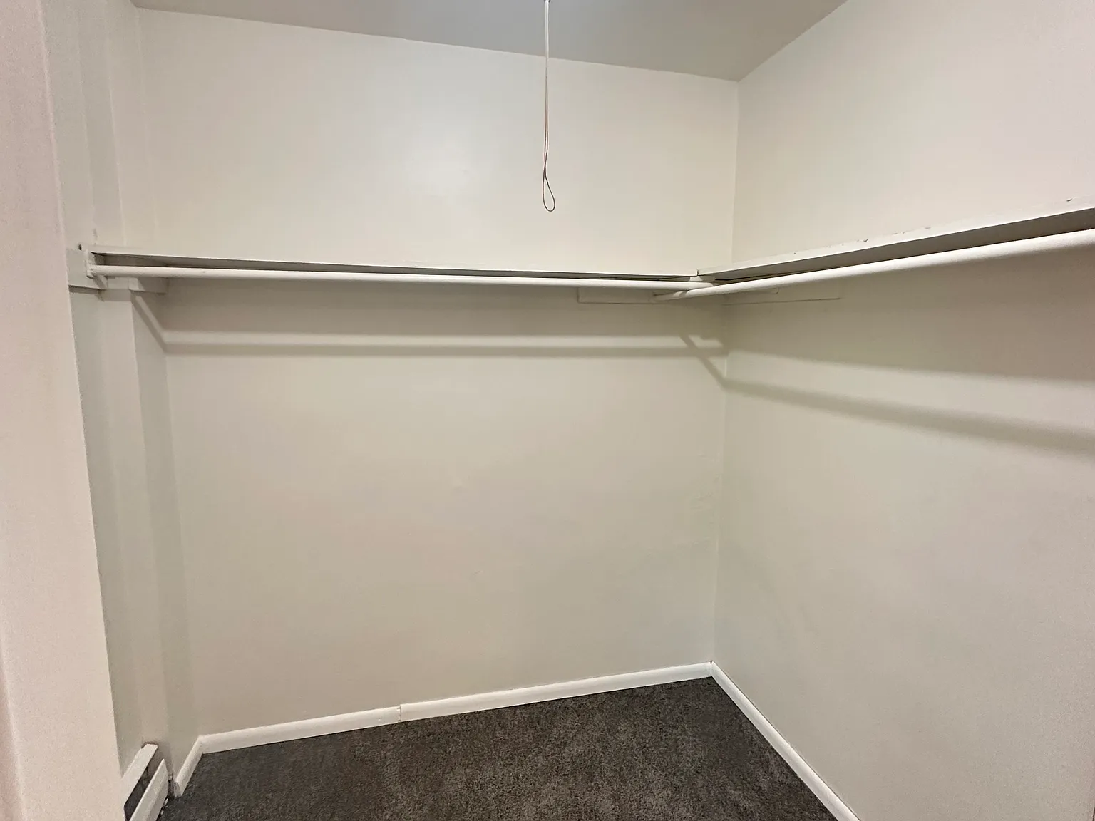 1 bed, $1,300 — Photo 3