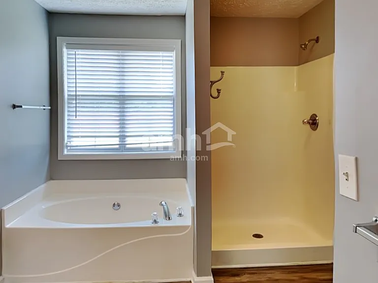 2025 Graybrook Dr — Photo 12