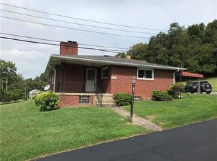 127 Maple St #A, Rochester, PA 15074