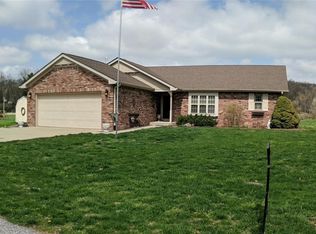 2060 Deer Lake Dr, Martinsville, IN