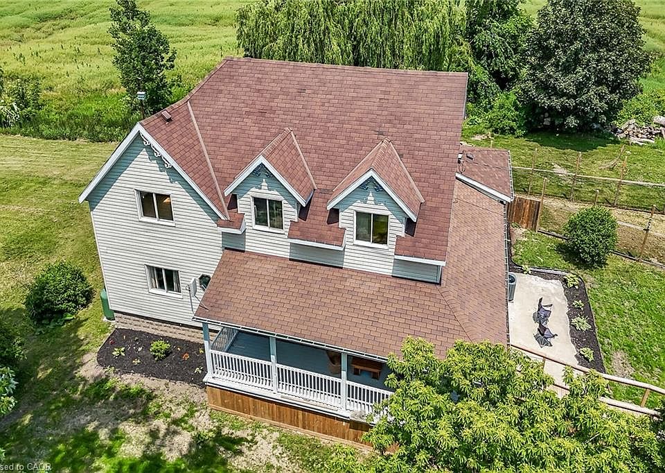 1st image of 647 Bains Rd