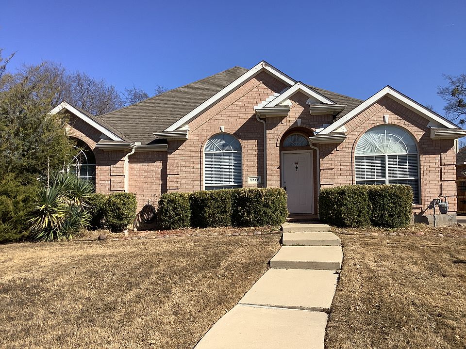 1st image of 1718 Newcastle Dr