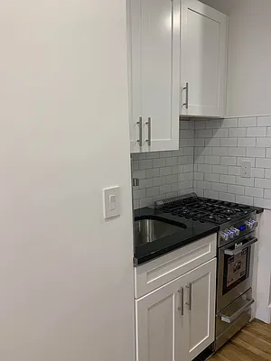 Rented by Compass | media 25