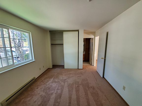 5th image of 112 Florence St APT 1