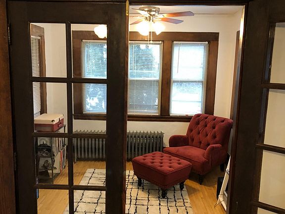 2nd image of 1004 Grand Ave
