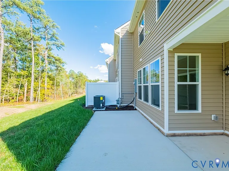 18372 Palisades Ct — Photo 42