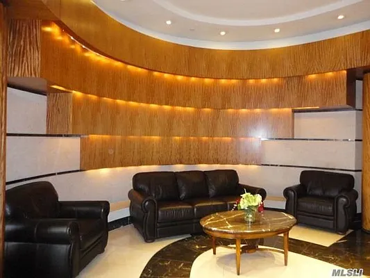 Rented by Nest Seekers International | media 15