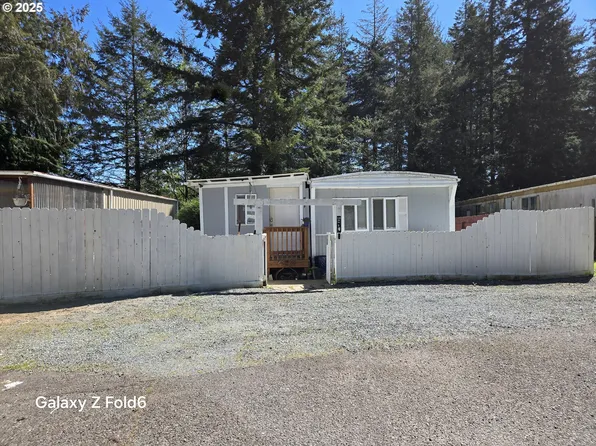 93643 McKenna Ln Space 31, Coos Bay, OR 97420