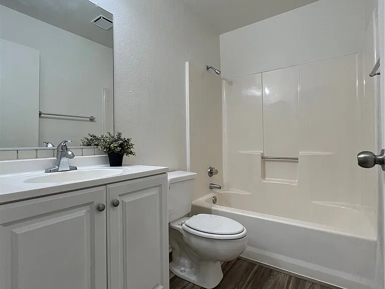 12184 Cobblestone Dr — Photo 11
