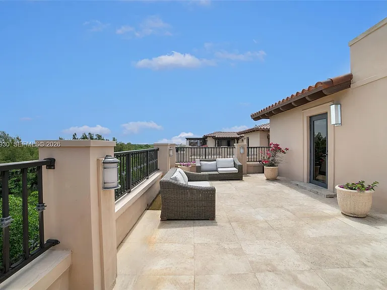 6226 Paradise Point Dr — Photo 55