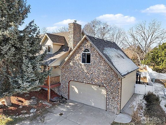 4th image of 917 52nd Ave