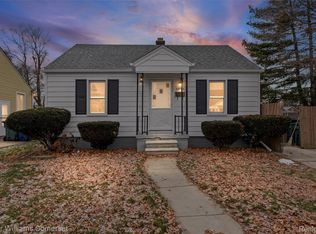 1081 Mill St, Lincoln Park, MI 48146
