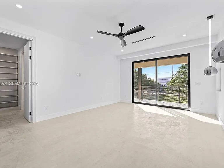 1321 NE 13th Ave — Photo 12