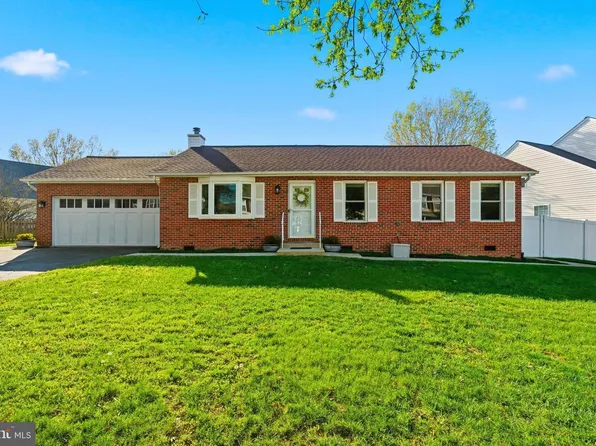 2309 Rolling Meadows St, Waldorf, MD 20601