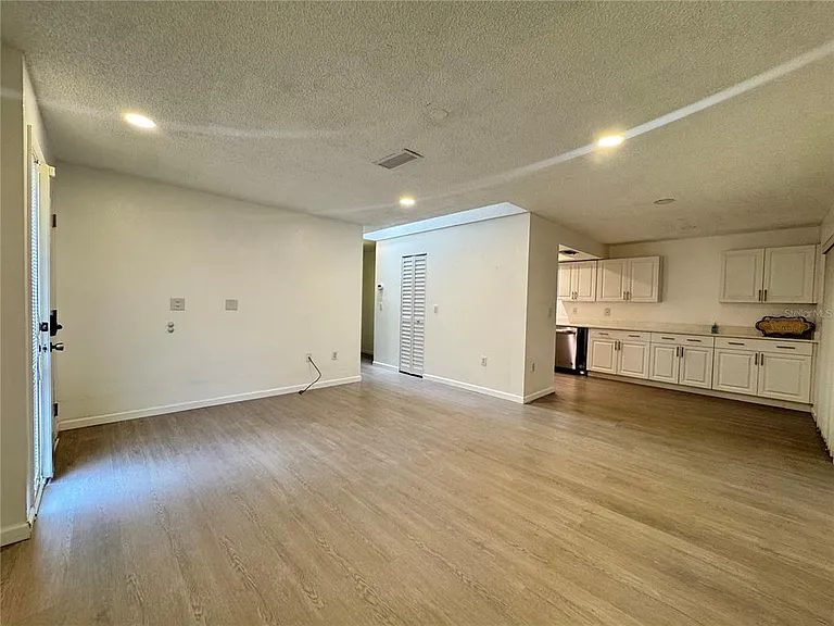5368 Royal Palm Ave #5368 — Photo 7