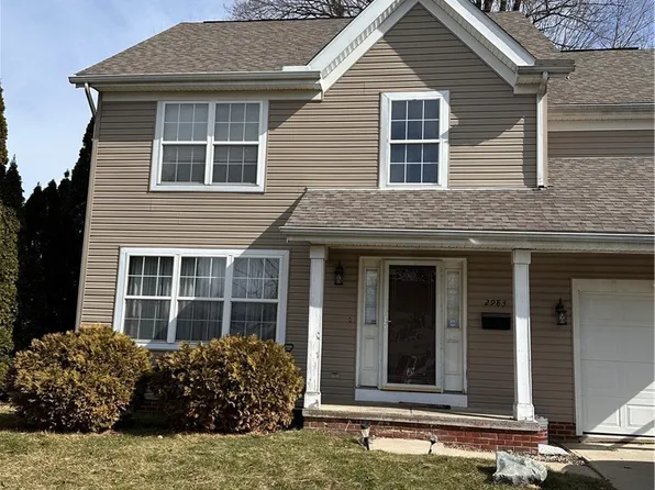 2983 Hampton Rd, Cleveland, OH 44120