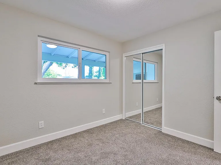 8257 Lake Forest Dr — Photo 20