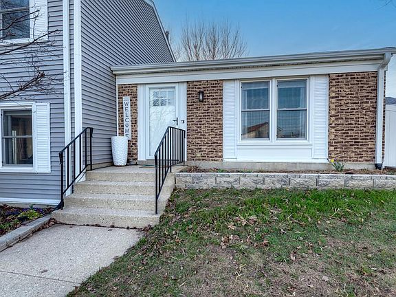 2nd image of 1754 Hemlock Dr