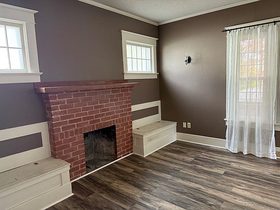 4th image of 16 Cherry St