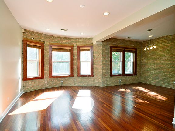 4th image of 1340 W Estes Ave APT 1S