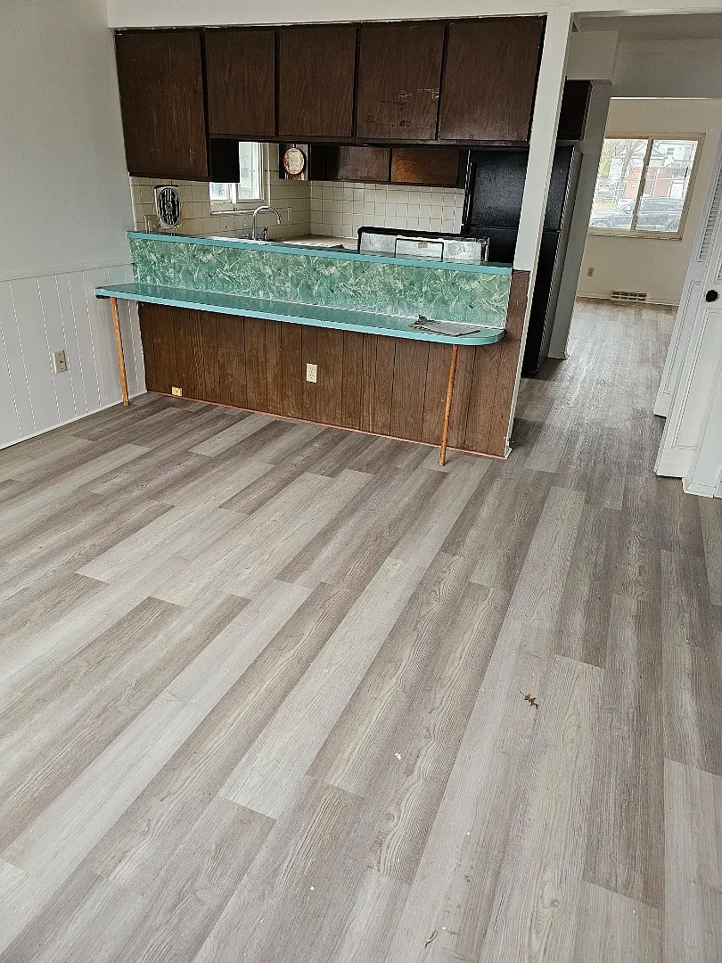 Unit Photo - 2297 Eastlawn Ave #2300