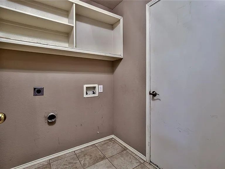 3016 Afton Ridge Dr — Photo 14