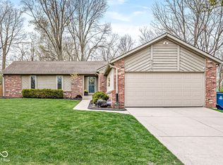 334 Stonehedge Dr, Carmel, IN