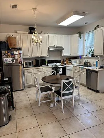 4425 Cleveland Ave — Photo 5