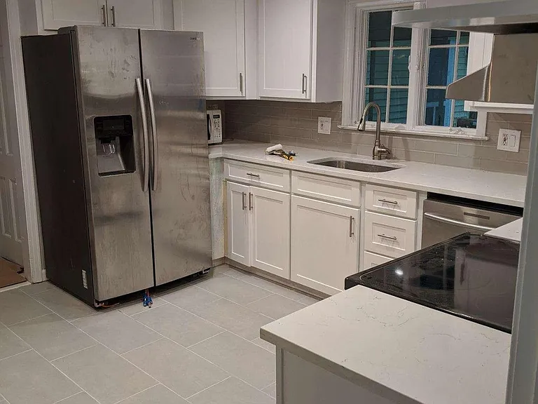 21 Iroquois Rd — Photo 2