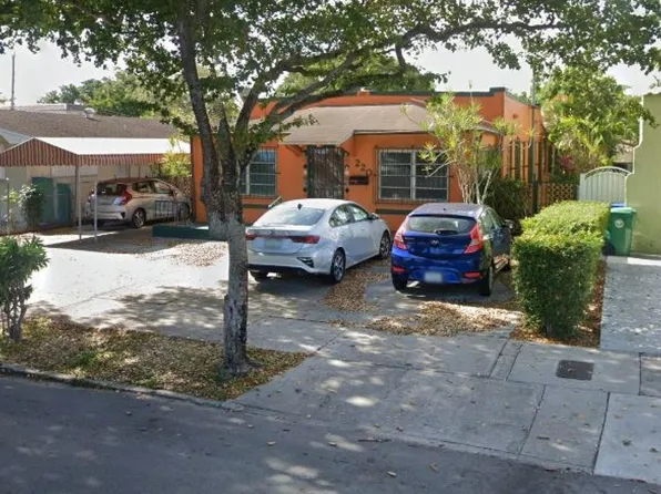 220 SW 32nd Avenue, Miami, FL 33135