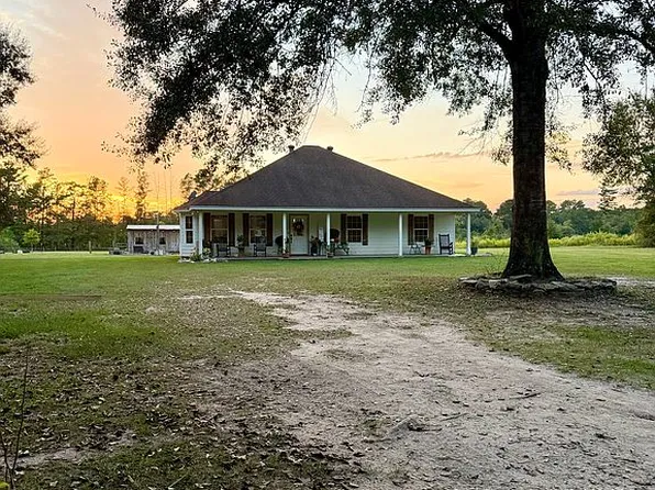 3821 Brownlea Rd, Silsbee, TX 77656