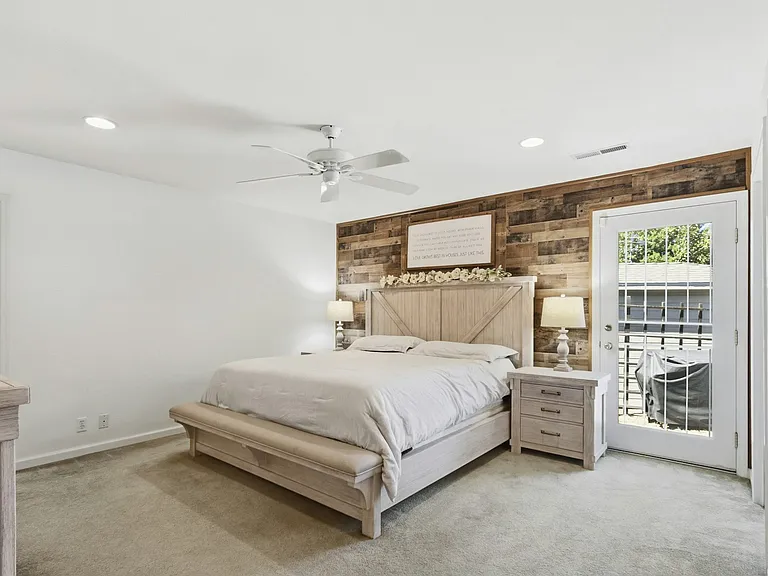 3201 Bonita Dr — Photo 8