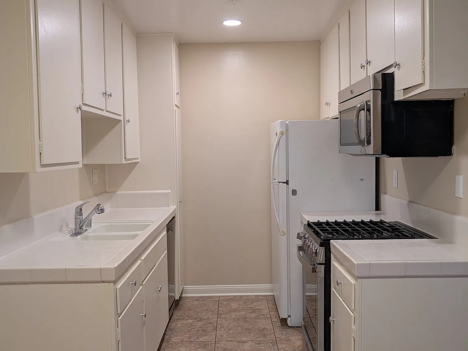 1 bed, $2,195 — Photo 4