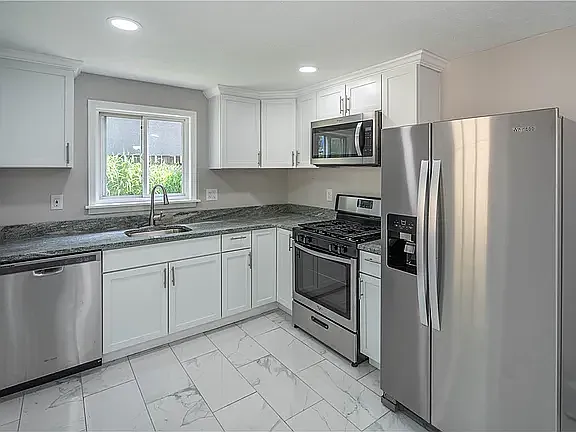 3856 Hilpert St — Photo 2