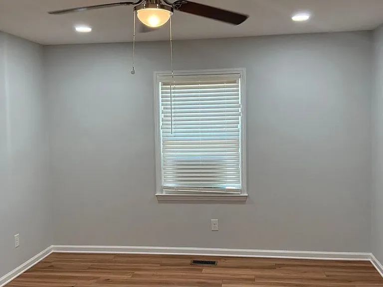 1500 S New Hope Rd — Photo 12