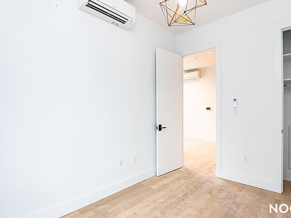 5th image of 987 Bedford Ave #4J