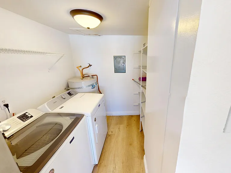 588 Rio Grande Cir — Photo 11