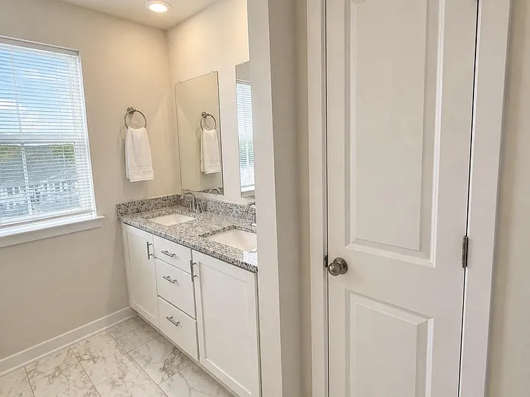 4913 Brookside Ct — Photo 22