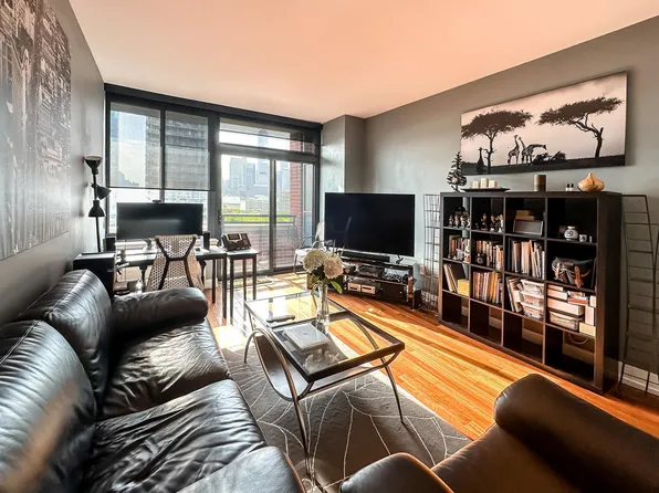 389 Washington St APT 10H, Jersey City, NJ 07302