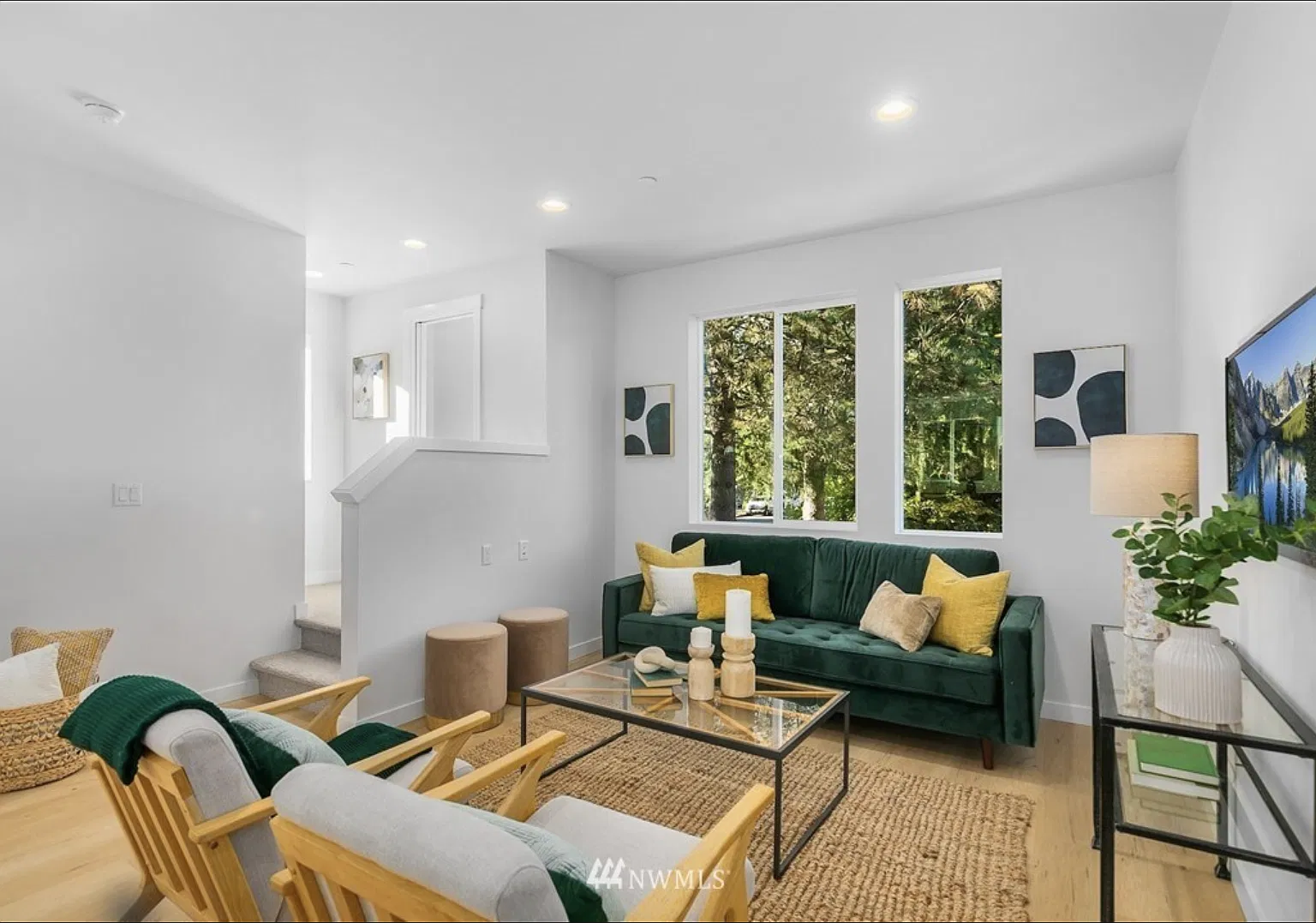 4 bed, 2.5 bath, 1667 sqft, $3,350 — Photo 4