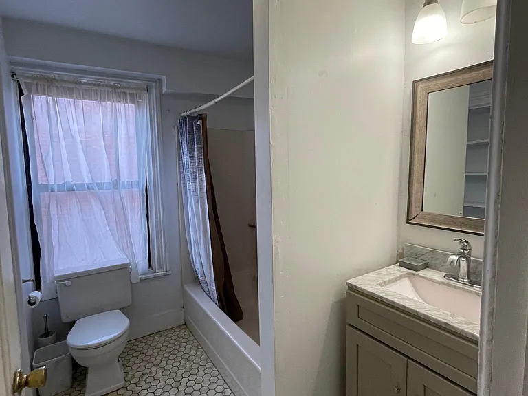 171 Eagle St #2 — Photo 6