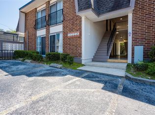 1700 SW 16th Ct APT D2, Gainesville, FL 32608