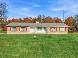 2635 S Keel Ridge Rd, Hermitage, PA 16148