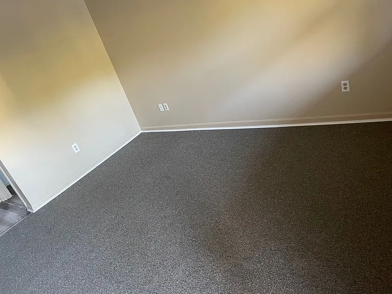 434 Russell Rd — Photo 18
