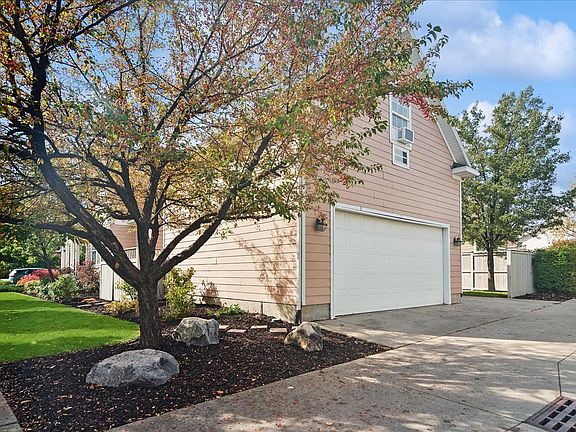 3rd image of 4304 W Blackshear Dr