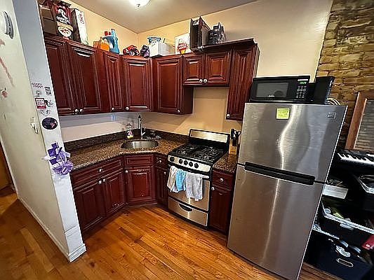 1st image of 2305 2nd Ave APT 23