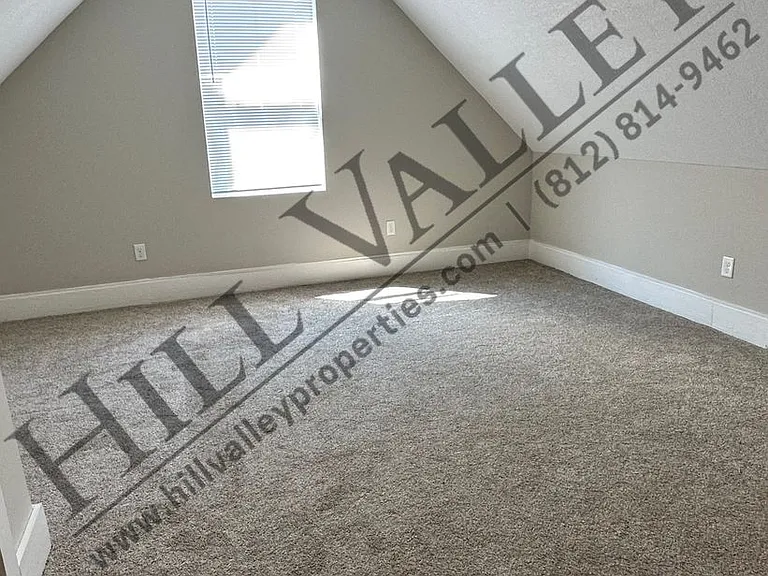 918 S 4th St — Photo 11