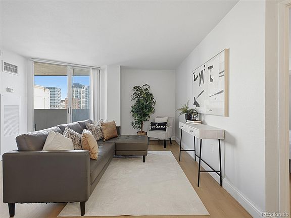 5th image of 601 W 11th Avenue #604