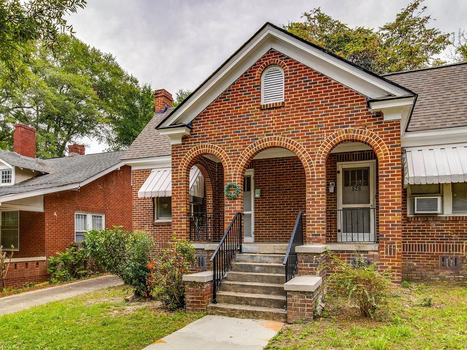 1 bed, 895 sqft, $1,350 — Photo 3